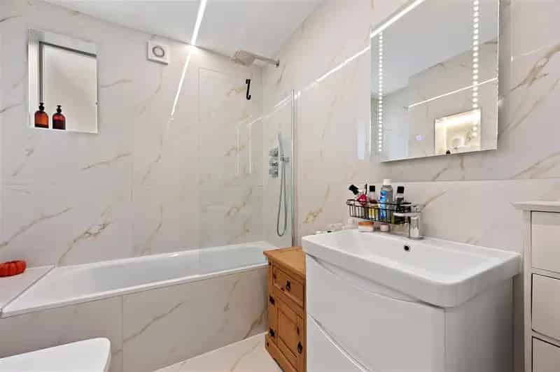 3 Bedroom Flat House to Rent Near Acton Town Tube