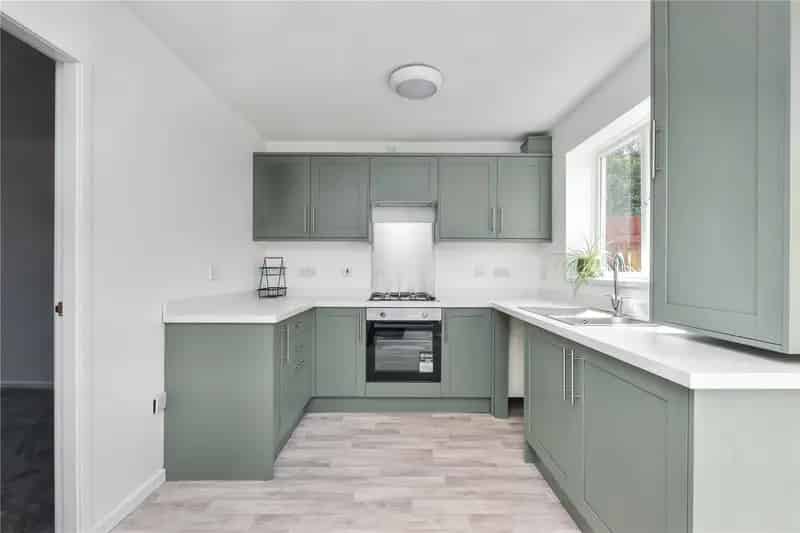Charming 2-Bedroom End Terrace Home in Farsley