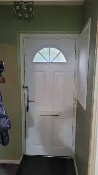 2-Bedroom Flat near City Road Great Amenities