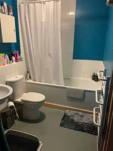 Large 2-Bed Flat in Bushey Heath Great Schools and Transport