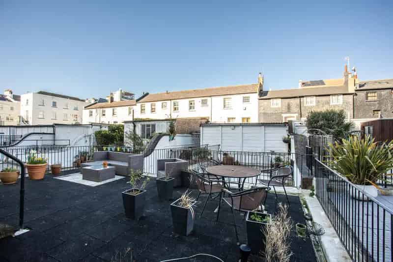 2 Bedroom Sea View Flat Kemp Town Brighton