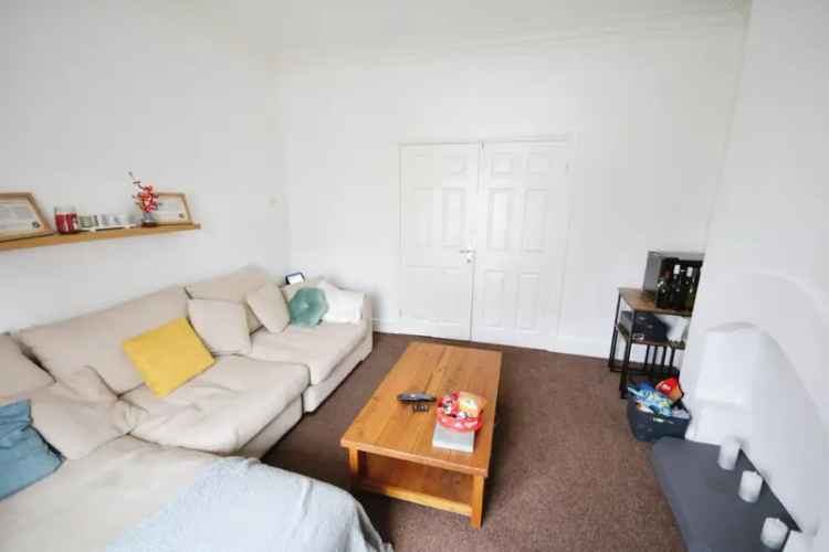 3 Bedroom End Terrace House For Sale