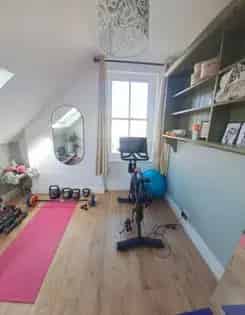 Double Room Ensuite Cardiff City Centre 10 min walk from train station