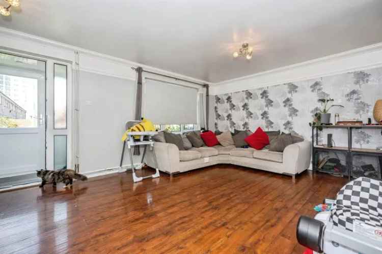 Four Bedroom Extended Home in Blackshots