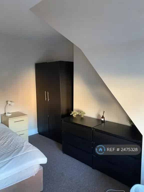 3 Bedroom Maisonette in Westbourne