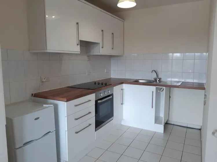 1 Bedroom Furnished Flat with Parking Early June