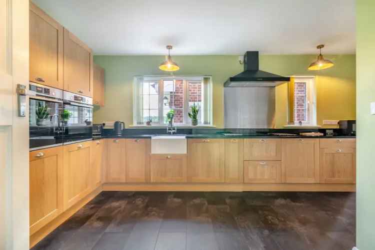 Detached House for sale with 3 bedrooms, Lea, Ross-on-Wye