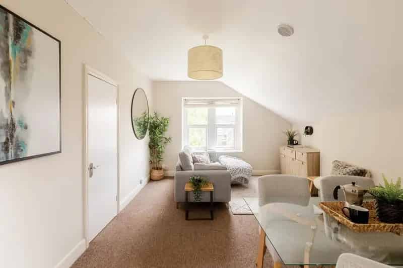 2 Bedroom Flat for Sale in Clifton Bristol Near Whiteladies Road