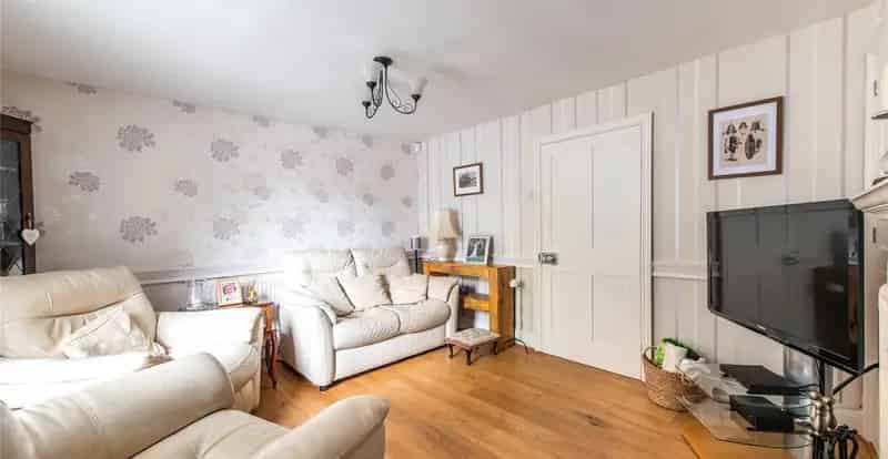 3 Bedroom Cottage for Sale - Dickens Honeymoon Retreat