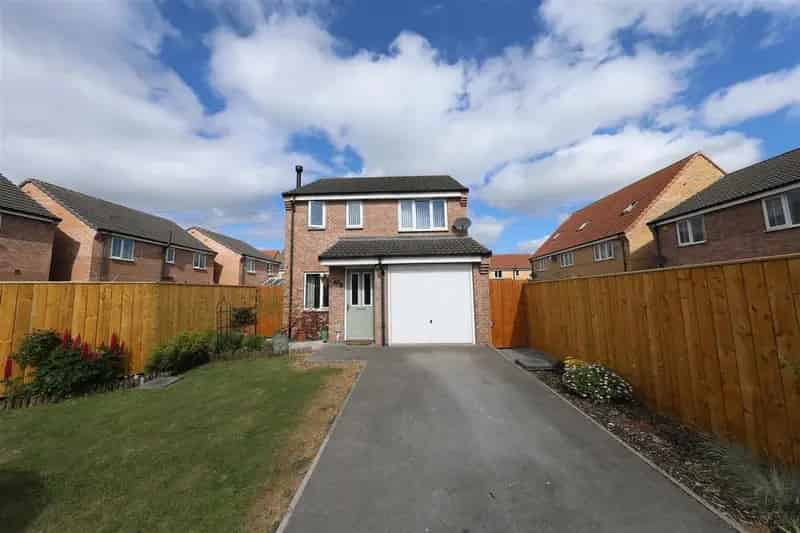 3 Bedroom Detached House for Sale