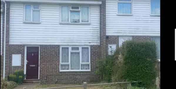 Lovely 2 Bed Mid Terrace House Near Romsey