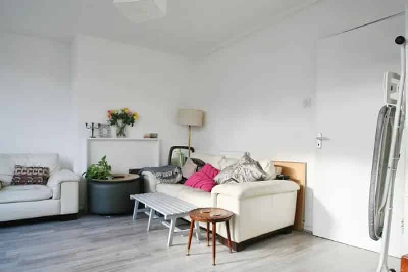 3 Bedroom Duplex Apartment Near Oval