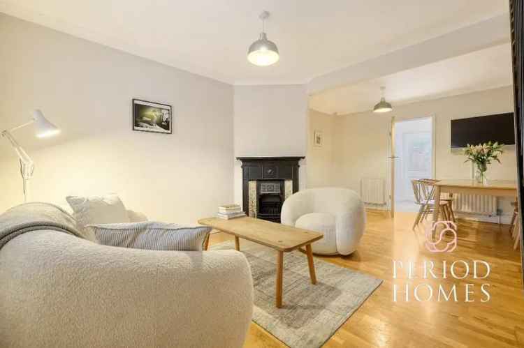 2 Bedroom Victorian Cottage Near Brentwood Station