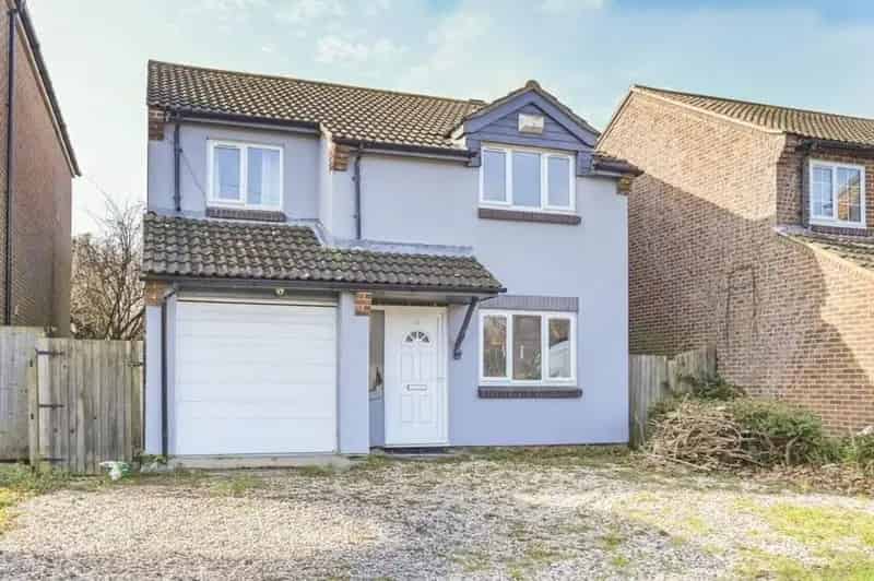 5 Bedroom Detached House for Rent London E16