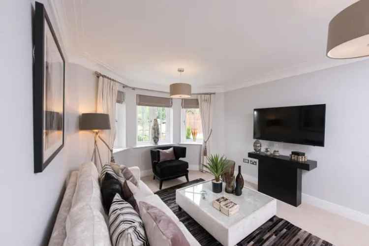 House For Sale in Chiltern Road, North Hertfordshire, England