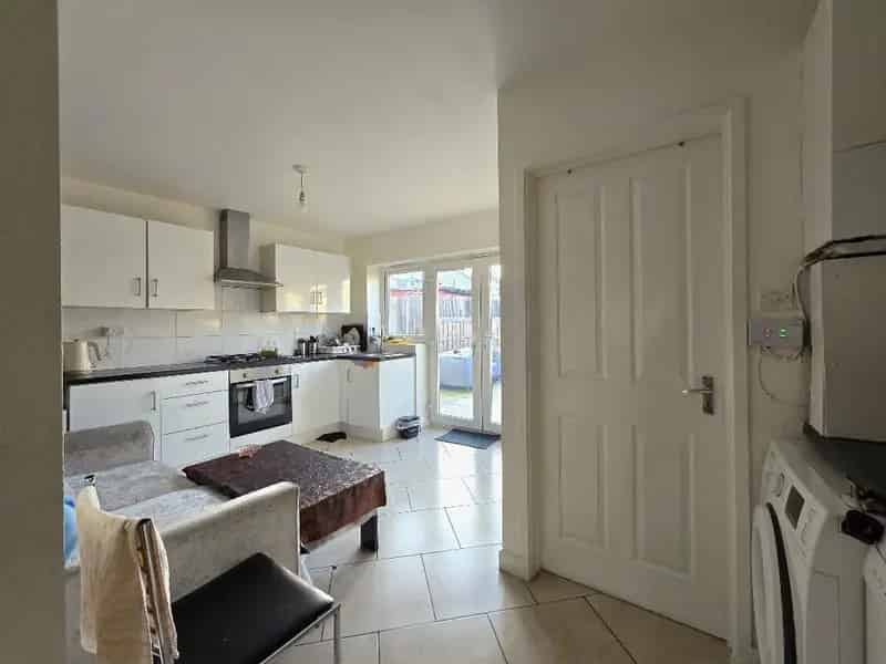 3 Bedroom Terraced House to Rent in Wyken