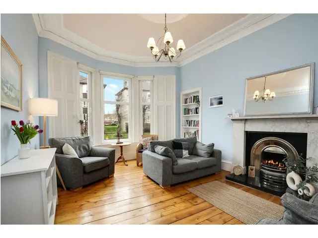 2 Bedroom Flat for Sale: Classic Charm Meets Modern Comfort