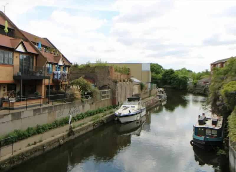 River Brent View Penthouse One Bedroom Apartment
