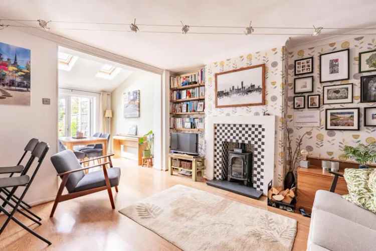 4 Bedroom Semi-Detached House for Sale in Bromley Heath Downend