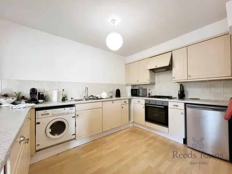 2 Bedroom Flat for Sale Mossley Hill Merseyside L18