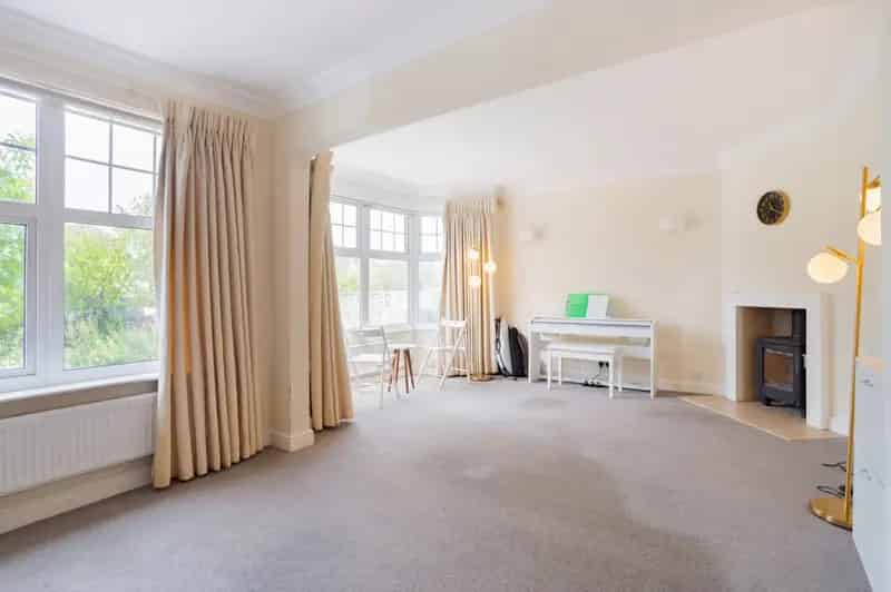 4 Bedroom Semi-Detached House for Sale in North Oxford