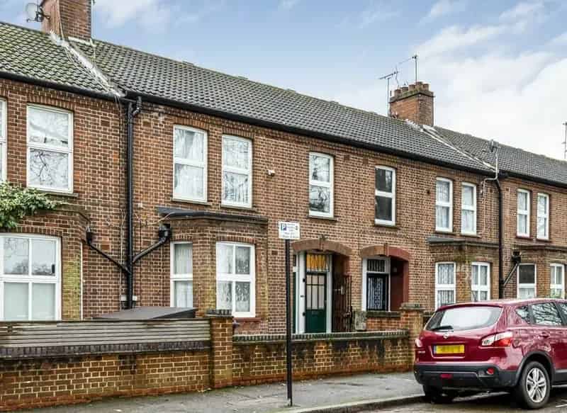 Three Bedroom Home Near South Millfields Park