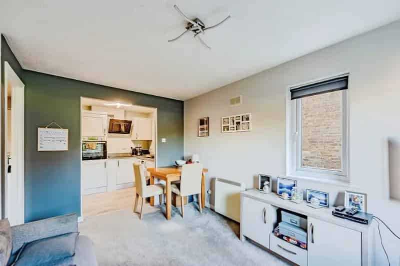 Ground Floor Apartment Near Earlswood Station