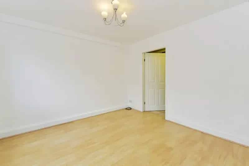 5 Bedroom House for Sale in Crosspool