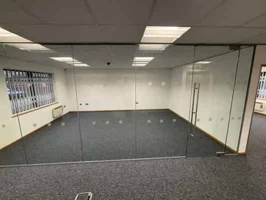 Modern Open Plan Offices to Let 813 sq ft
