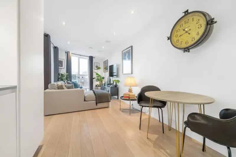 1 Bedroom Flat House to Rent in Brixton
