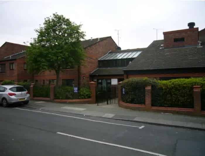 1 Bed Flat Walton Village Rent in Advance