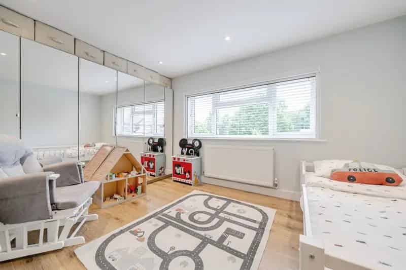 3 Bed House Near East Barnet School and Trent Park