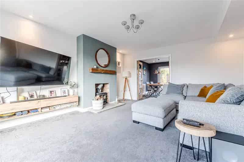 3 Bed Semi Detached House Horsforth - Potential to Extend