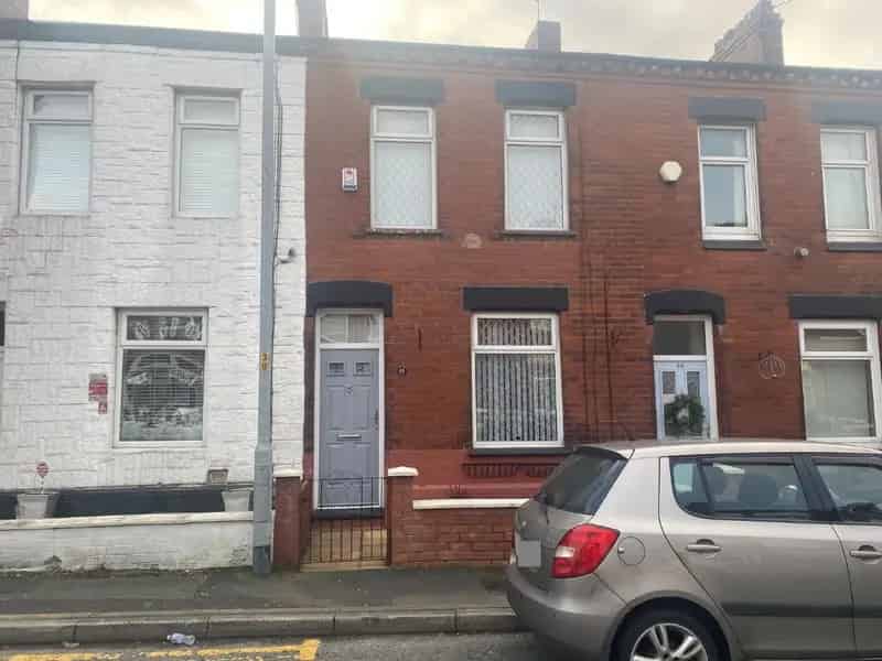 2 Bed Mid Terrace House For Sale
