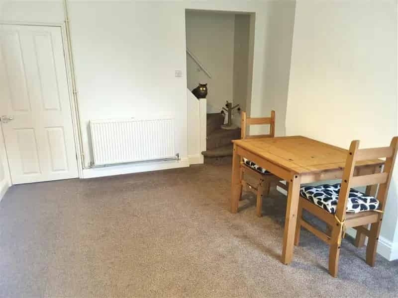 Terraced House in Long Sutton with Enclosed Garden