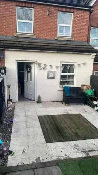 Convenient Home Near Shops Doctors and Leisure Centre