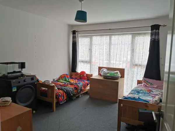 Flat For Rent in Rother, England