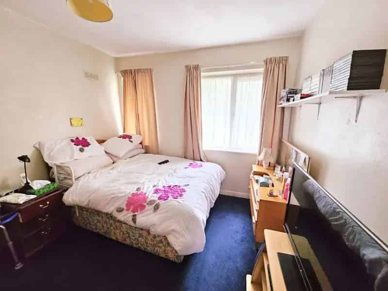 4 Bedroom Semi Detached House to Rent