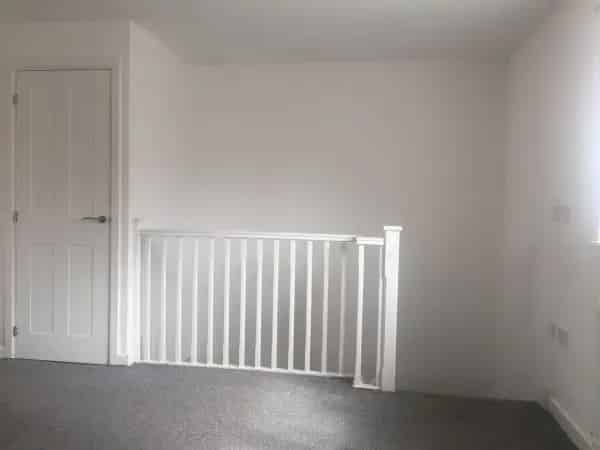 4 Year Old Modern Property 2 Car Spaces Utility Area