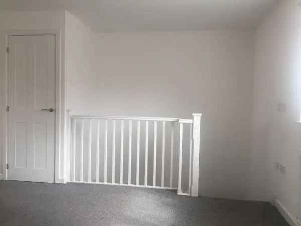 Flat For Rent in Basingstoke and Deane, England