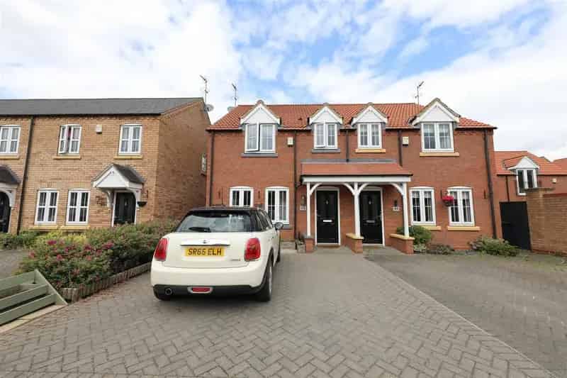 3 Bedroom Semi Detached House For Sale