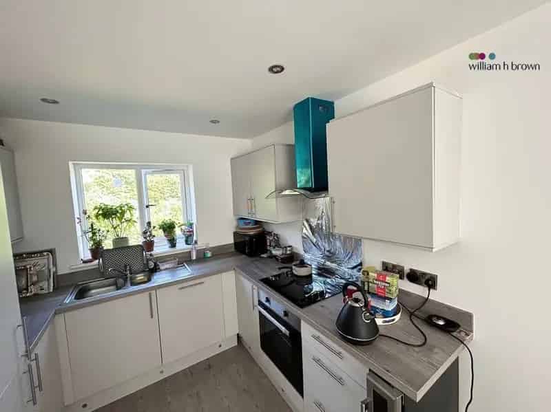 3 Bedroom Semi-Detached House For Rent