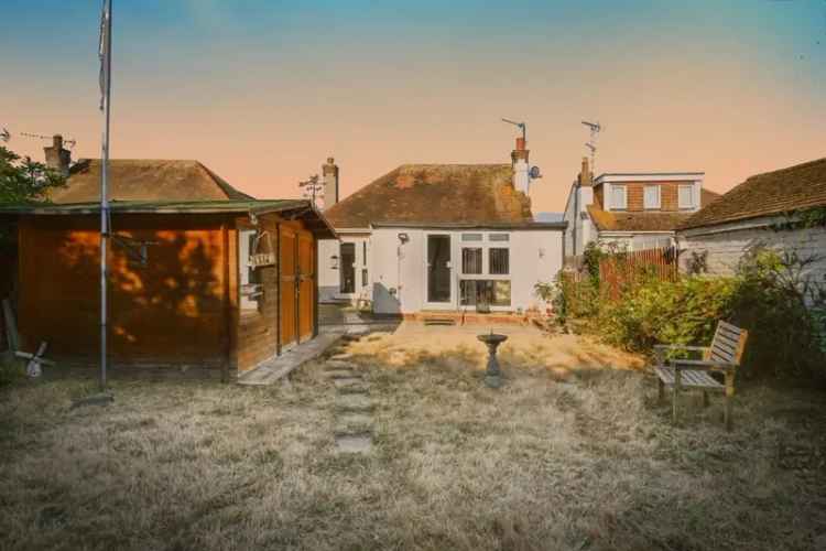 3 Bed Semi-Detached House with Garden and Driveway