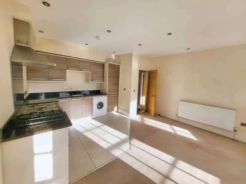 2 Bedroom Flat For Sale in Helston
