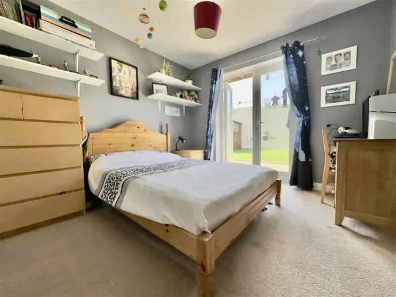 4 Bed Property for Sale