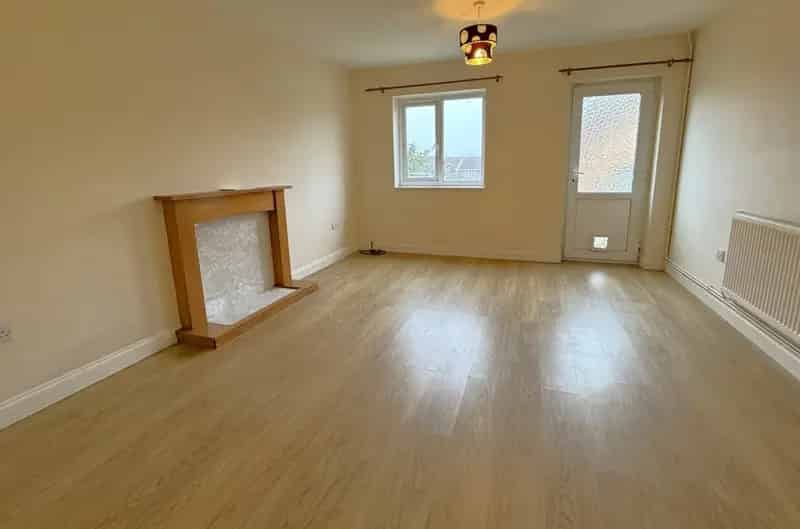 2 bedroom House
 For Sale