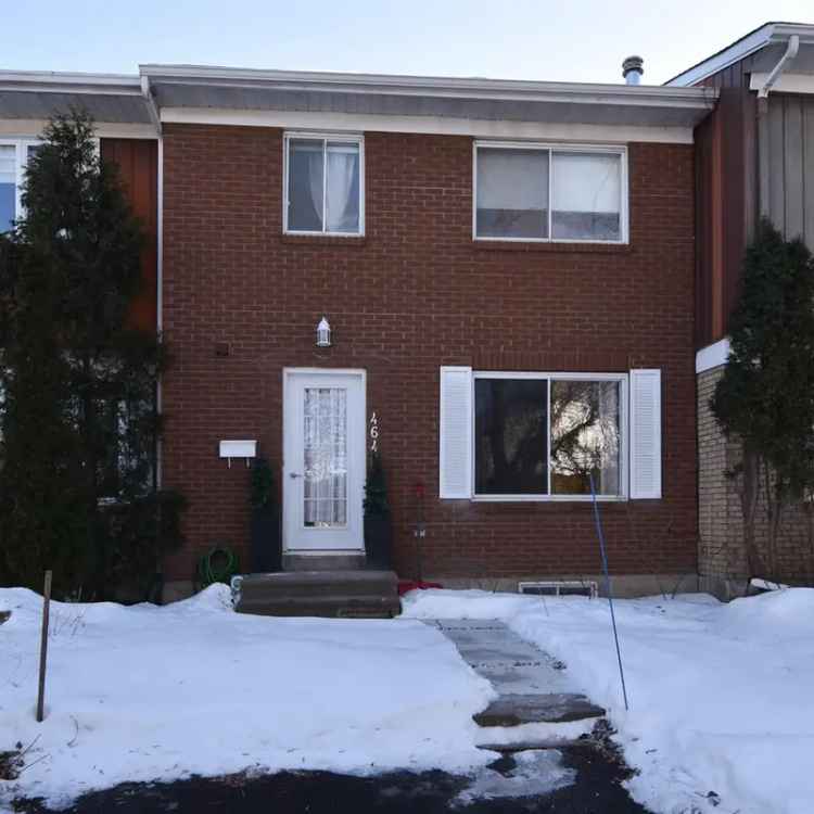 Semi-Detached House for Sale in Deux-Montagnes