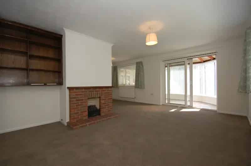 3 Bedroom Bungalow To Rent Available 07062025