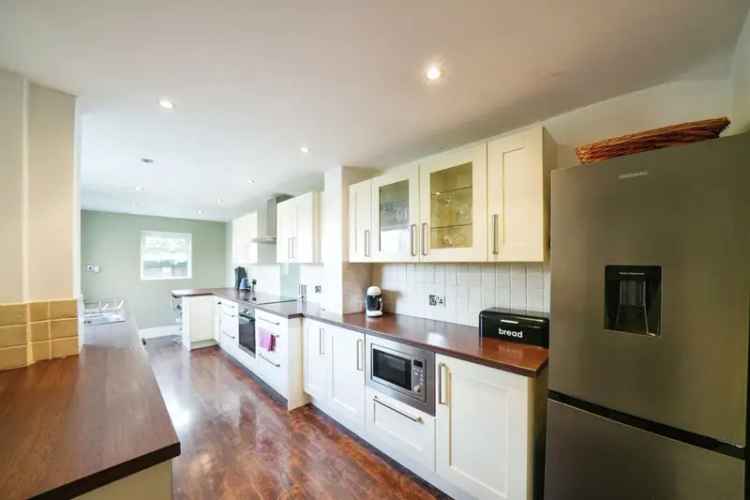Three Bedroom Semi Detached House Lichfield Street