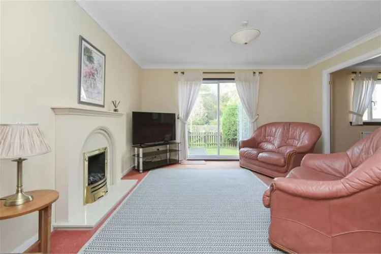 3 Bed House - End Terraced with 1 Reception Room